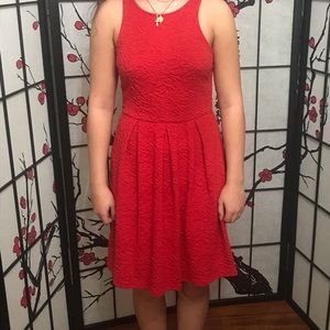 Sleeveless sexy red dress